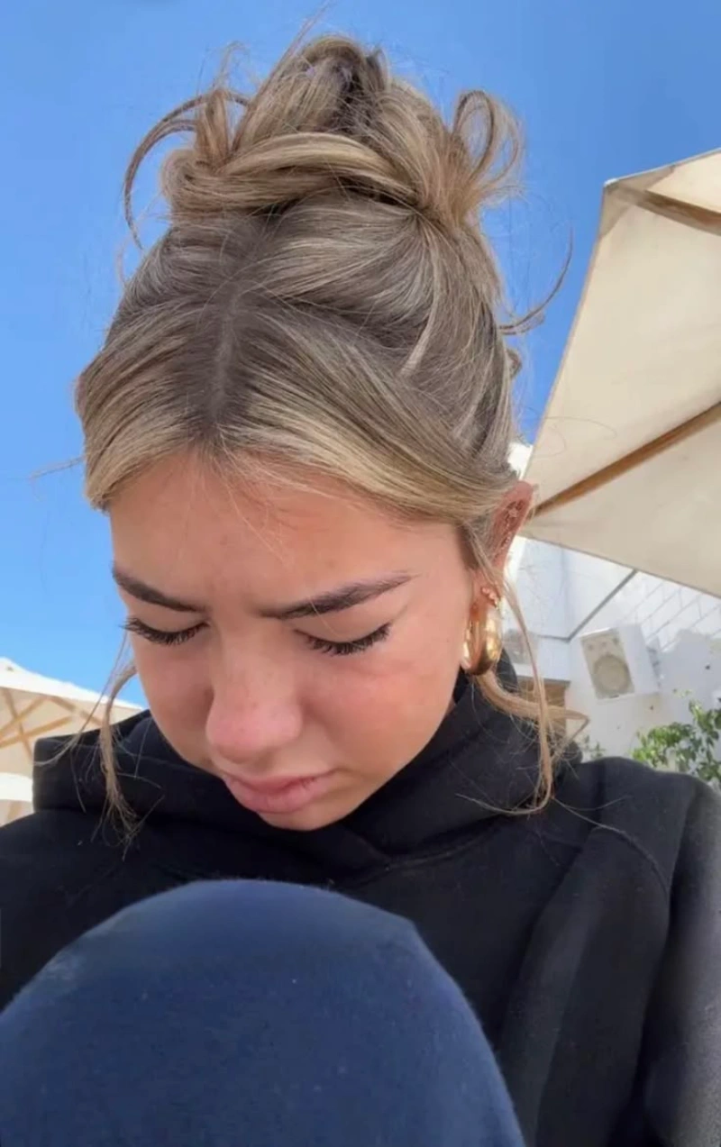 Low Pony With Bangs