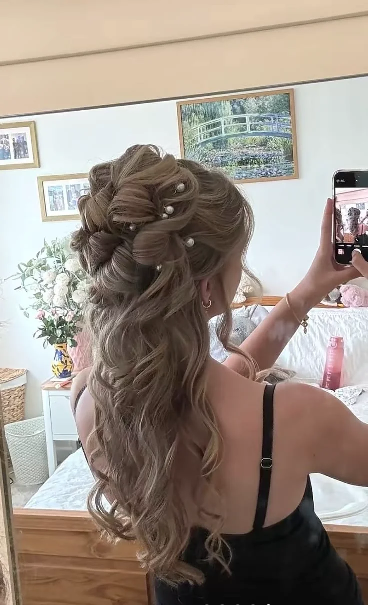 Elegant Bun With Tiny Pearls
