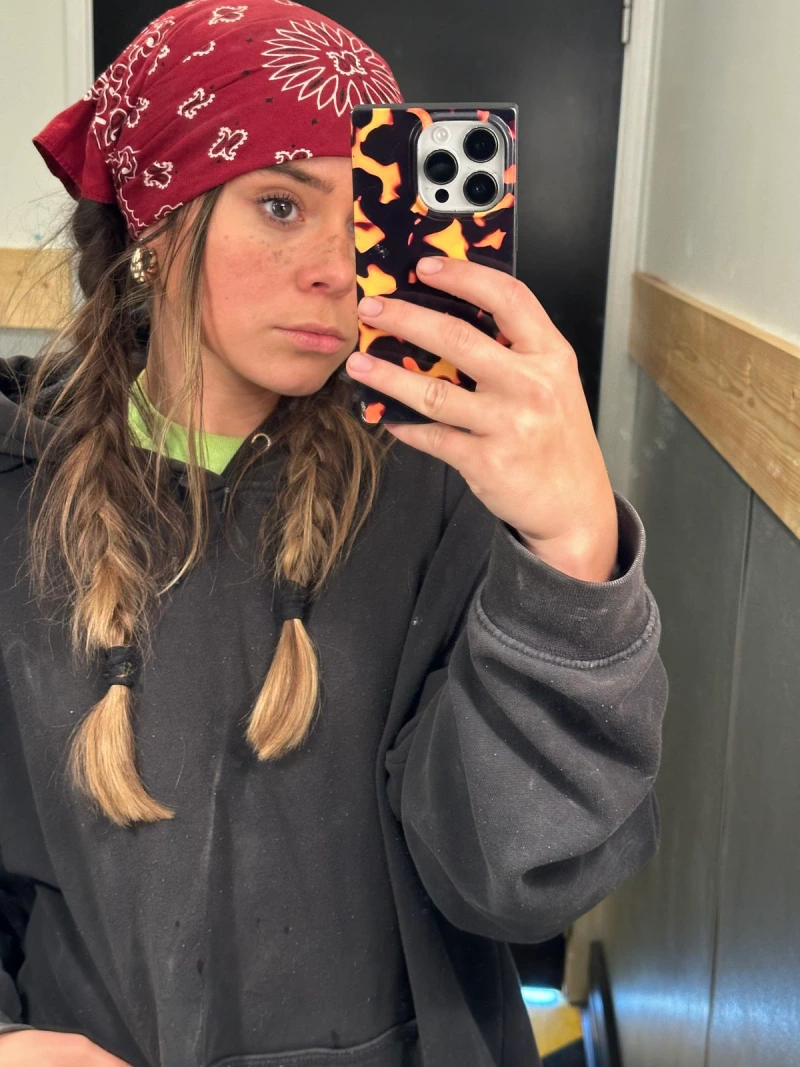 Cool Red Cap Style