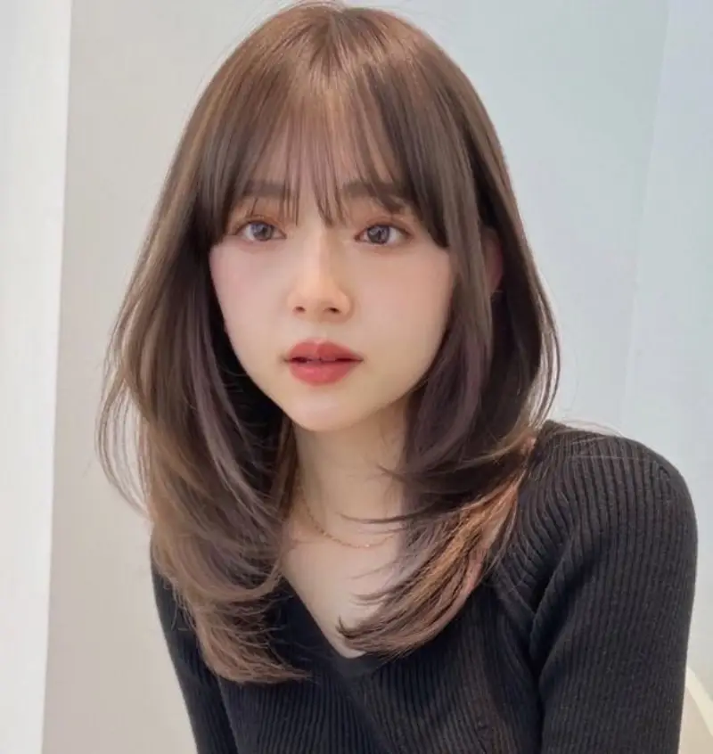 Bangs for Round Face