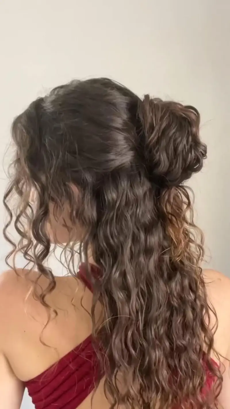 Beach Hairstyles for Curly Hair