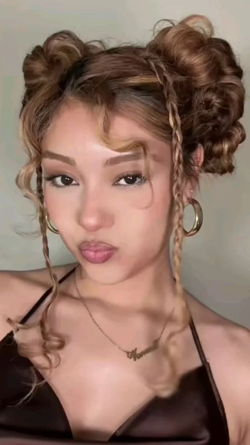 Beach Hairstyles for Curly Hair
