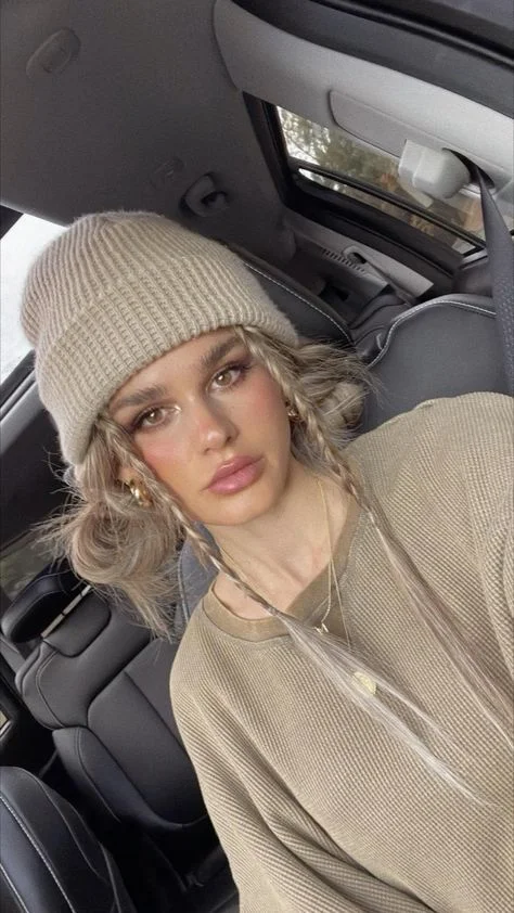 beanie hairstyles for women