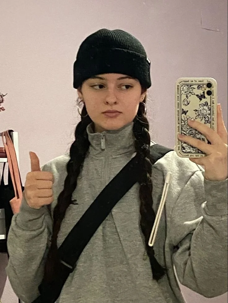 beanie hairstyles for women