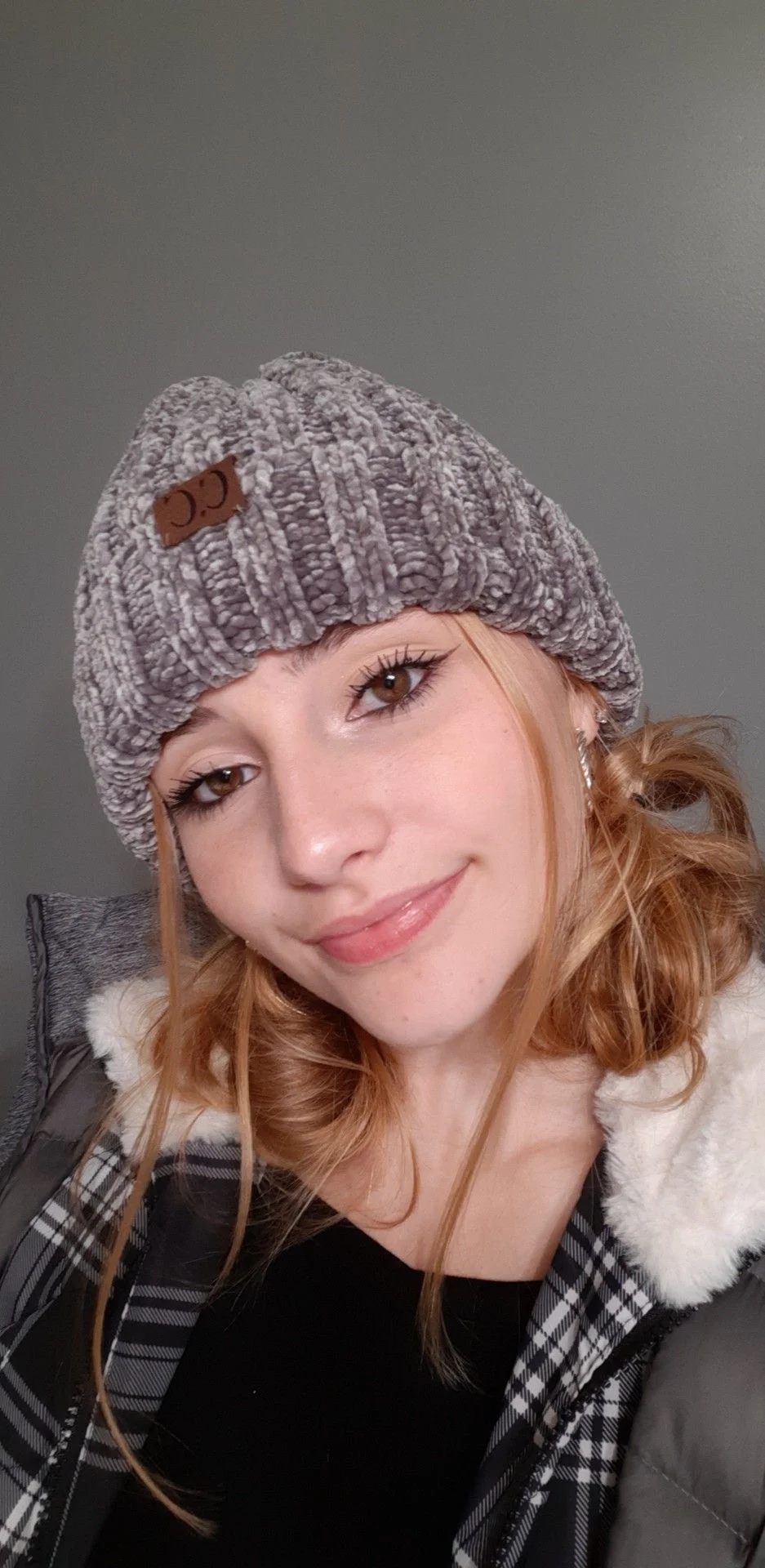 beanie hairstyles for women