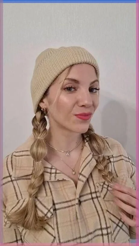 beanie hairstyles for women