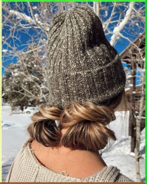beanie hairstyles for women