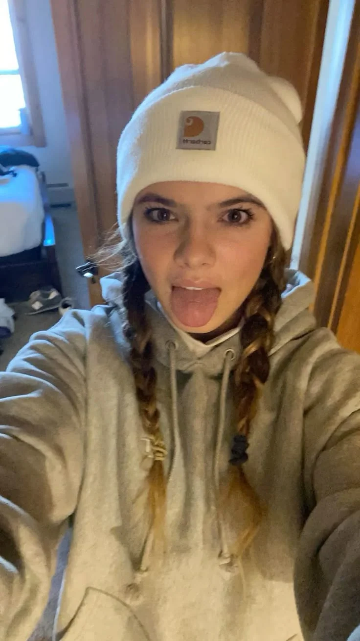 beanie hairstyles for women