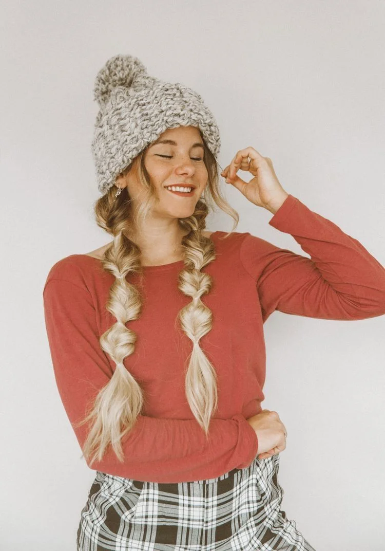 beanie hairstyles for women