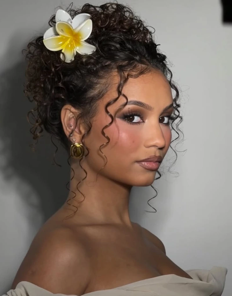 Tropical Flower Curly Bun