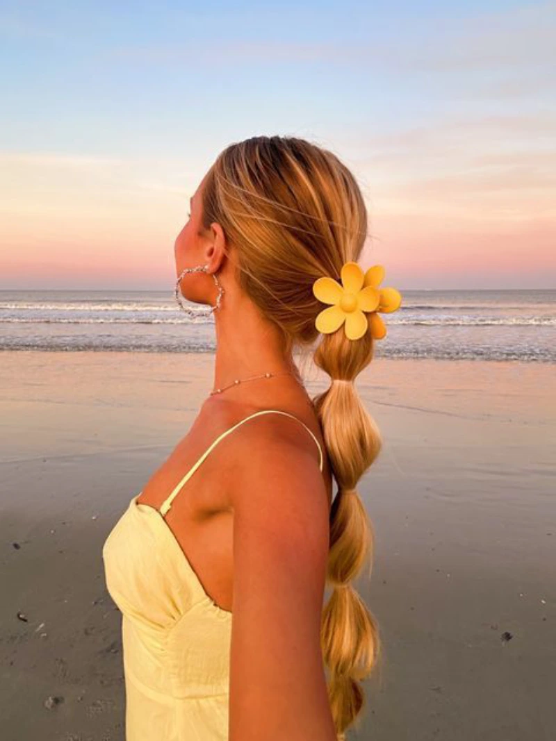 Yellow Flower Bubble Tail