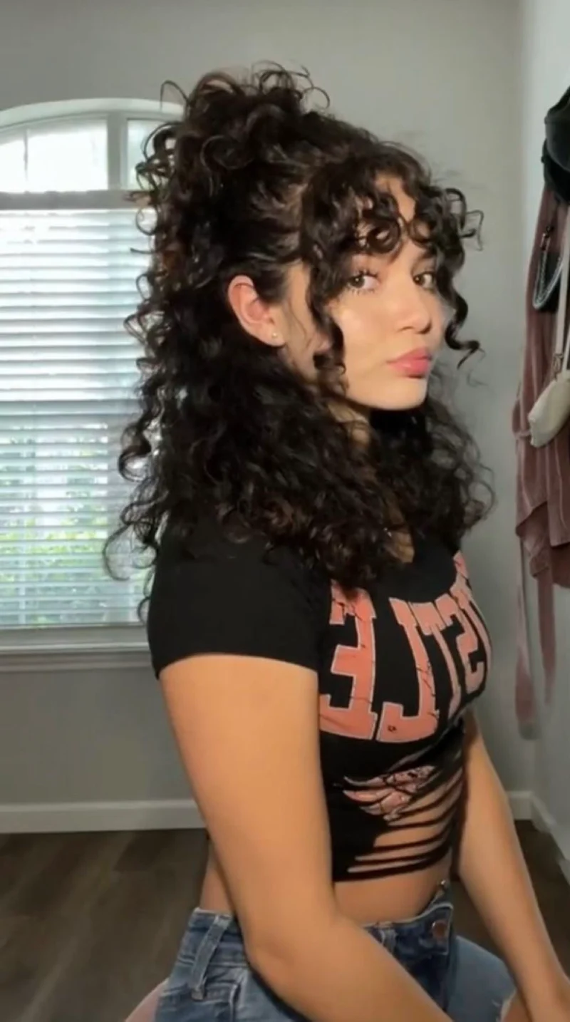 Half-Up Curly Ponytail Hairstyle for School
