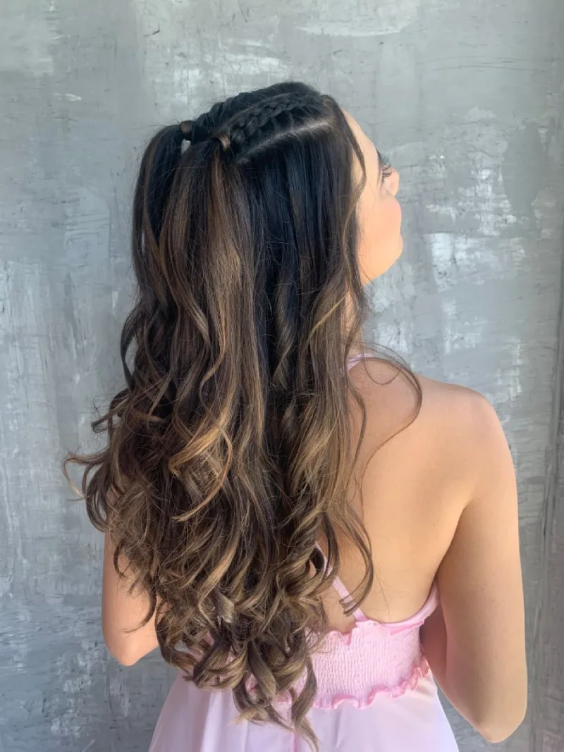 Loose Wavy Curly Hair Hairstyle for School