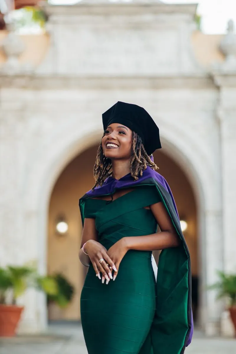 graduation hairstyles with cap