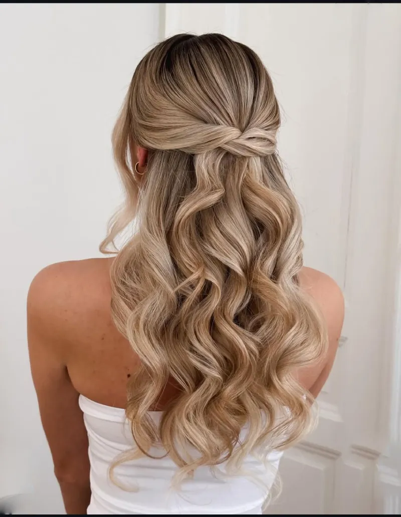 Twisted Wavy Half-Up