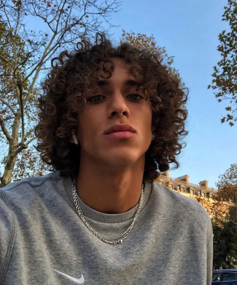 curly outdoor hair look