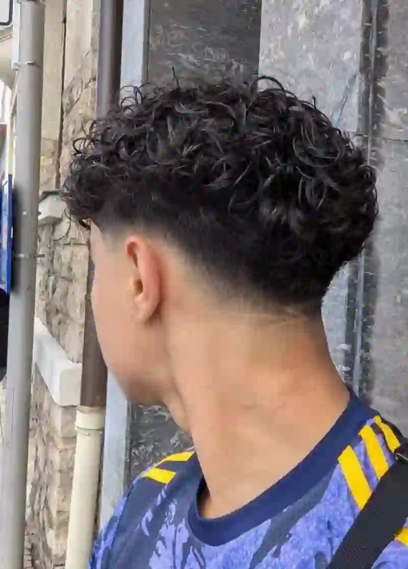 Stylish Curly Haircuts for Men to Try