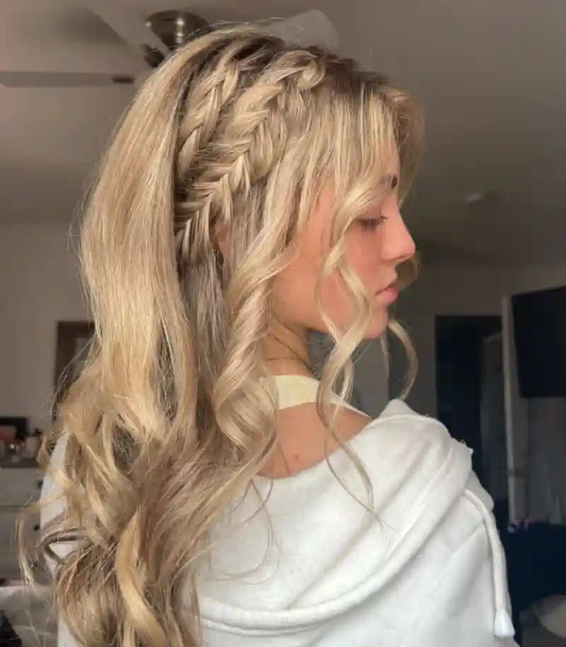 Read This Before Choosing Hairstyles for Homecoming