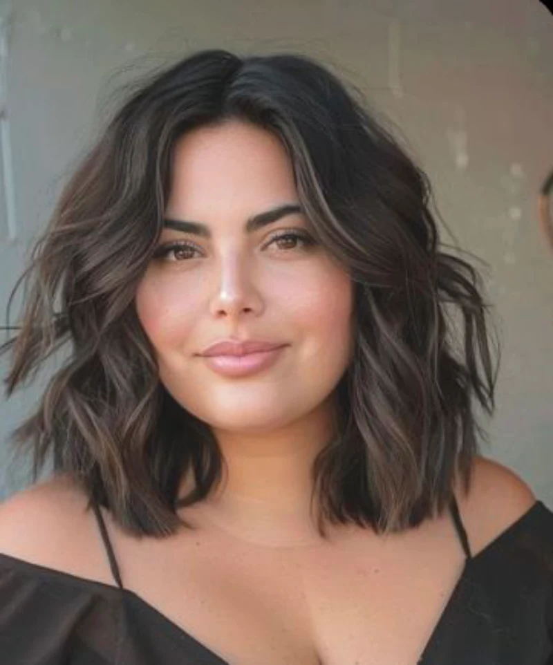 Wide Wavy Classic Hair