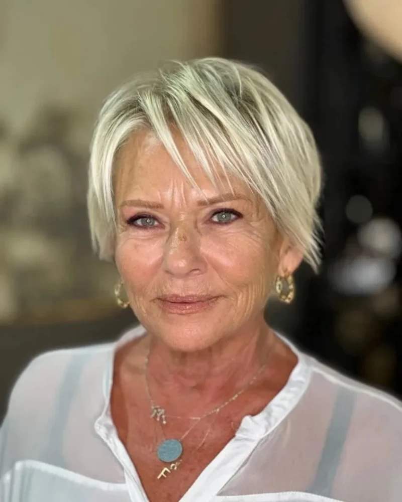 soft layered short hairstyle