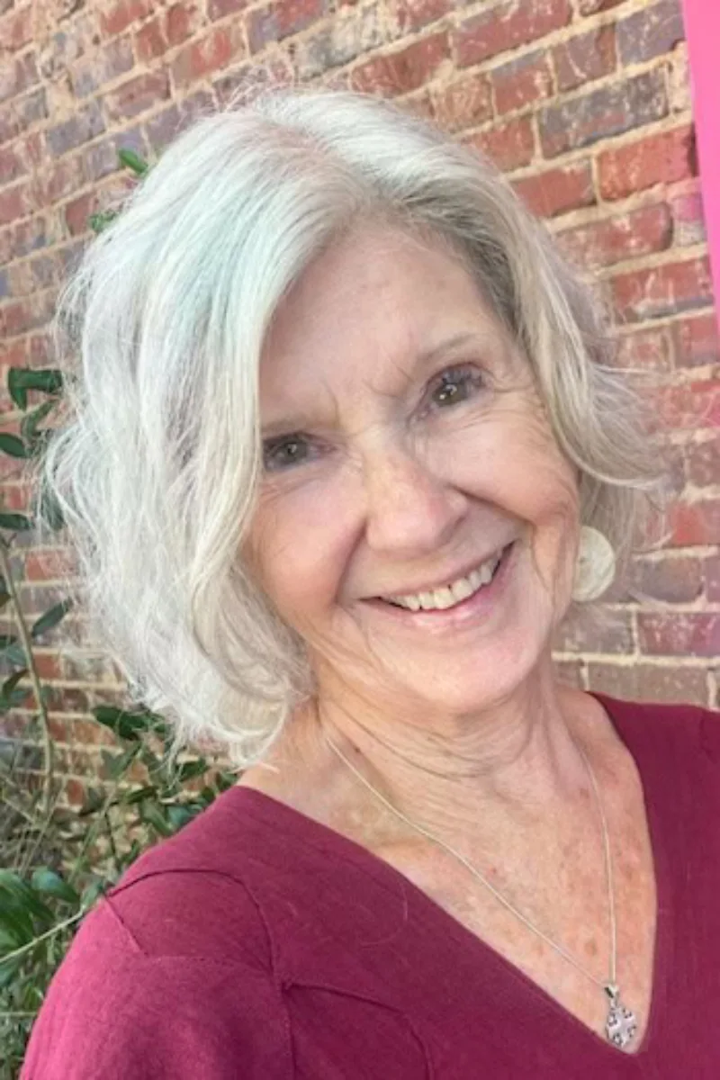 natural wavy silver hairstyle