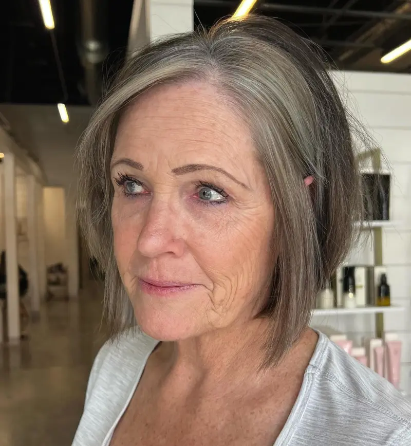 straight bob haircut