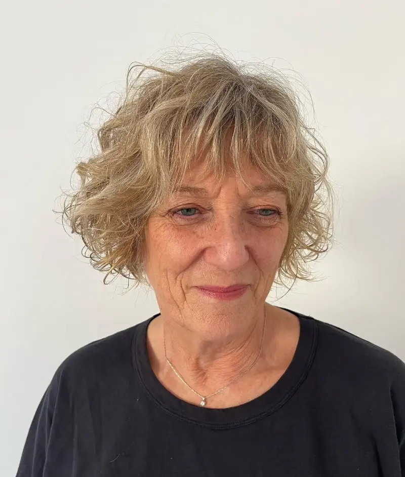 natural curly short hairstyle