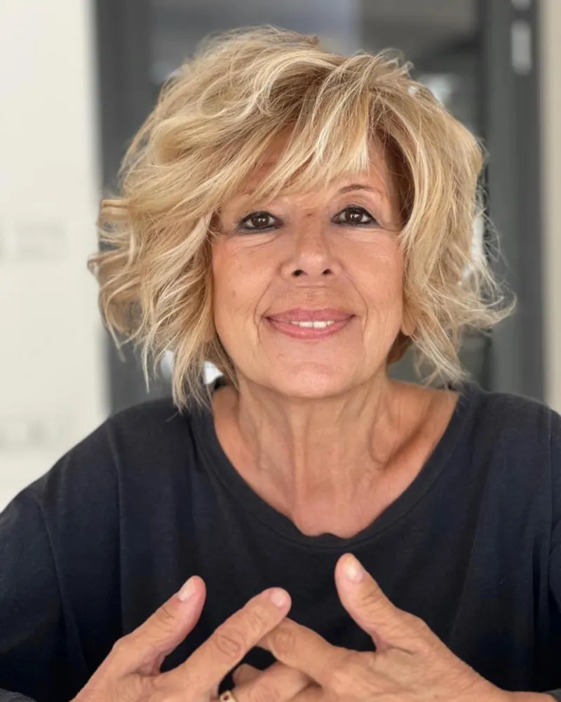 voluminous wavy short hairstyle