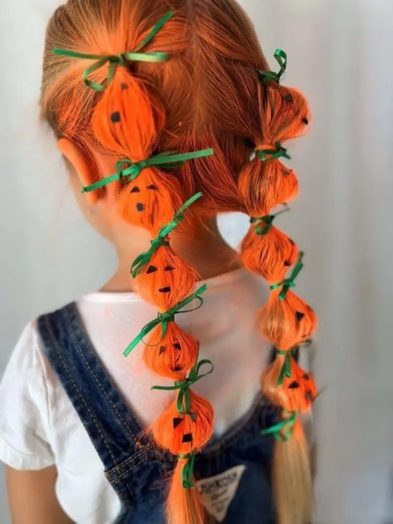 pumpkin garland ponytail halloween hairstyle for kids