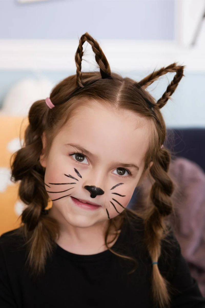 cat ear braids halloween hairstyle for kids