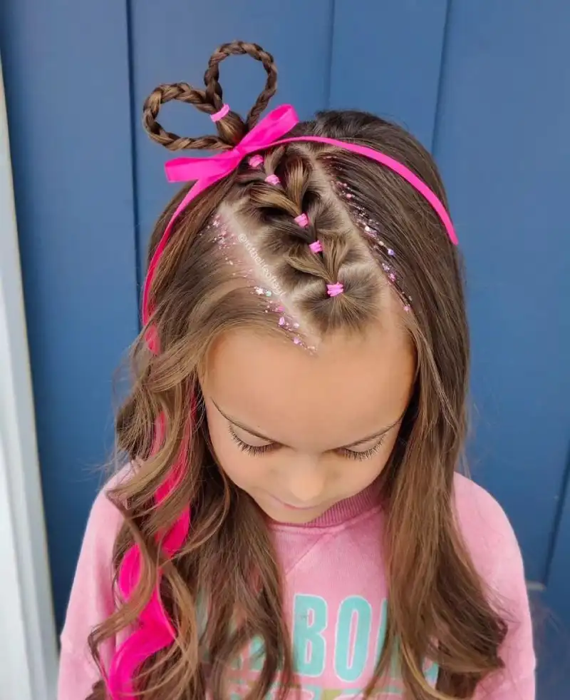 spider heart braid halloween hairstyle for kids