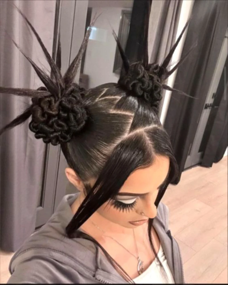Sharp Spiky Buns
