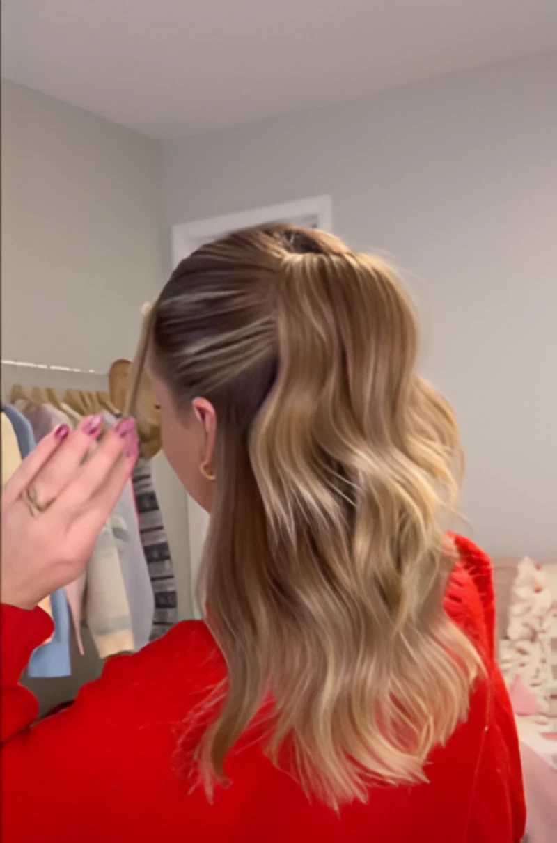 Criss Cross Ponytail