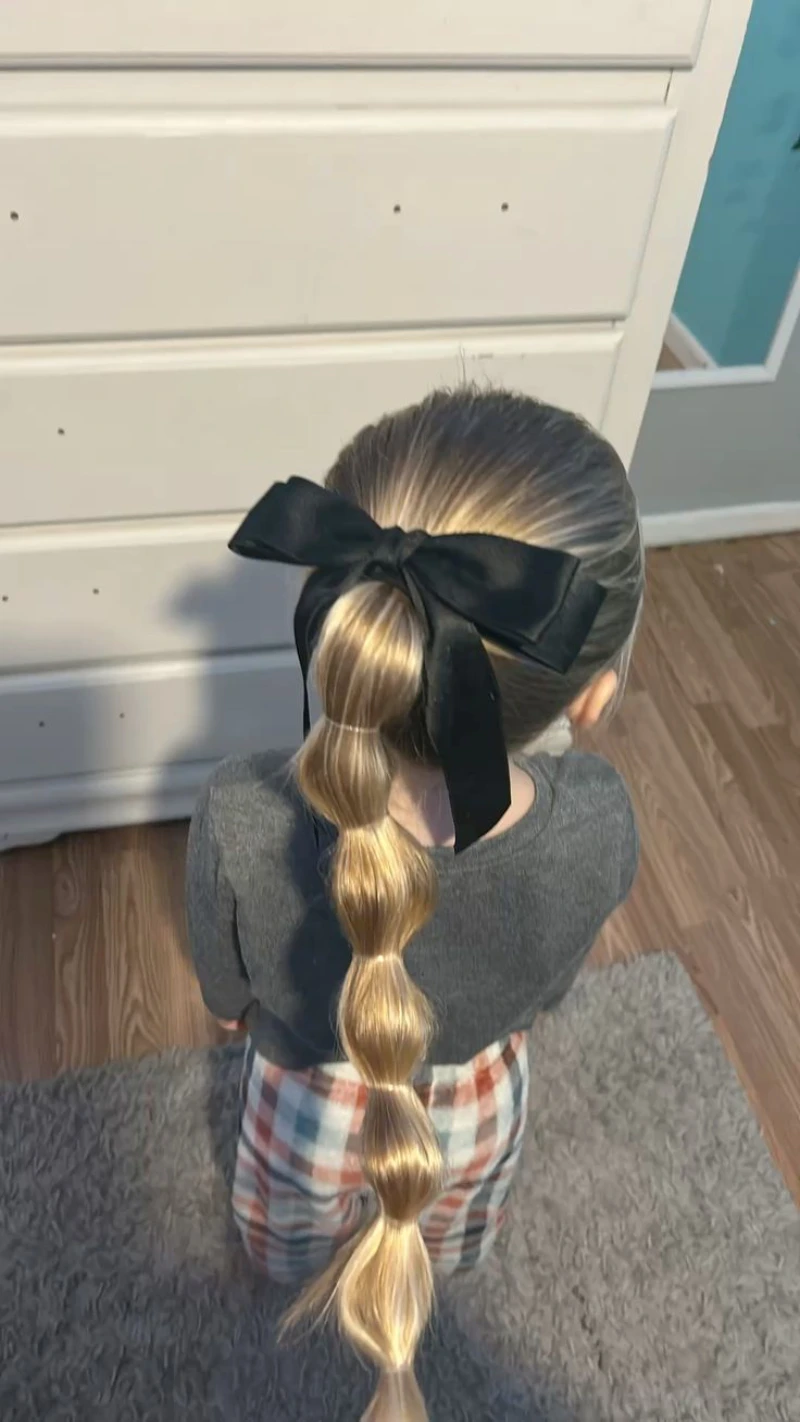 Big Black Bow Pony
