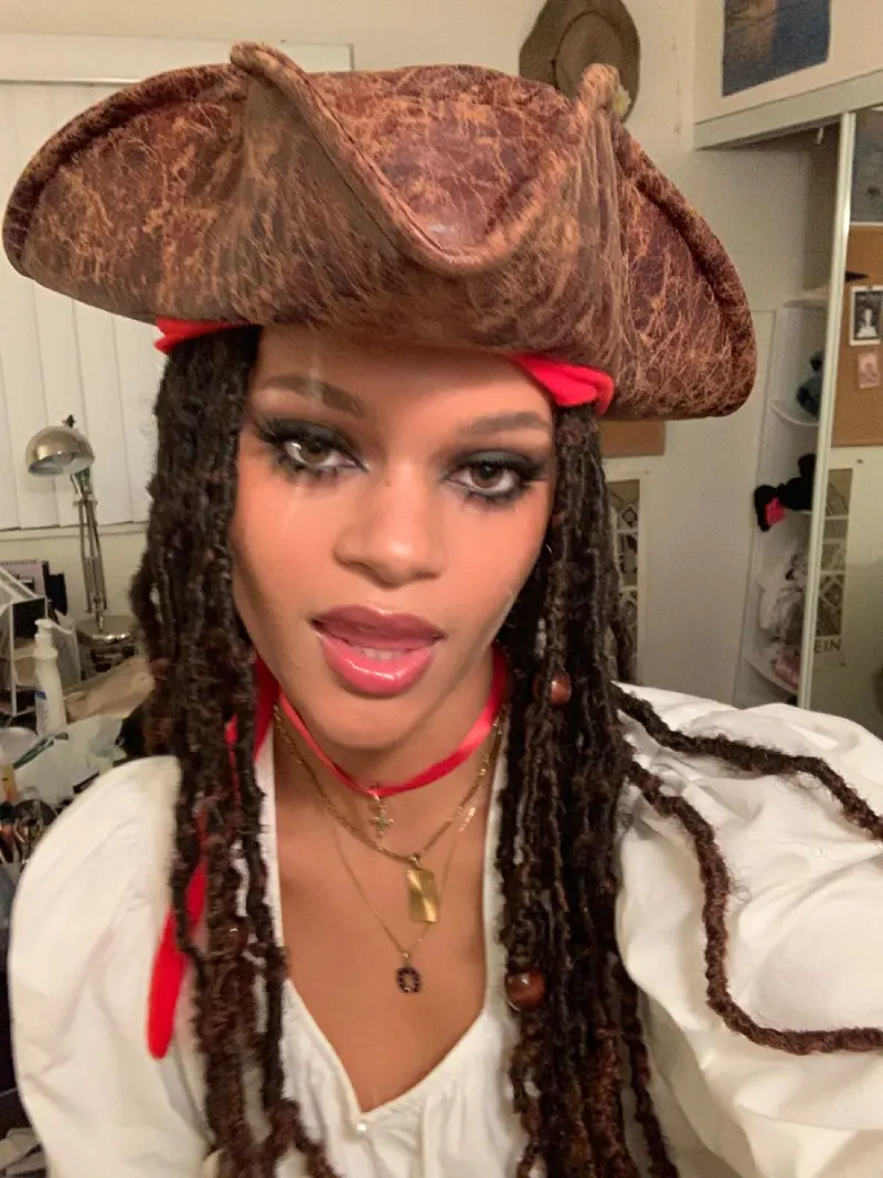 Captain’s Hat with Braided Pirate Locks Pirate Hairstyles for Women