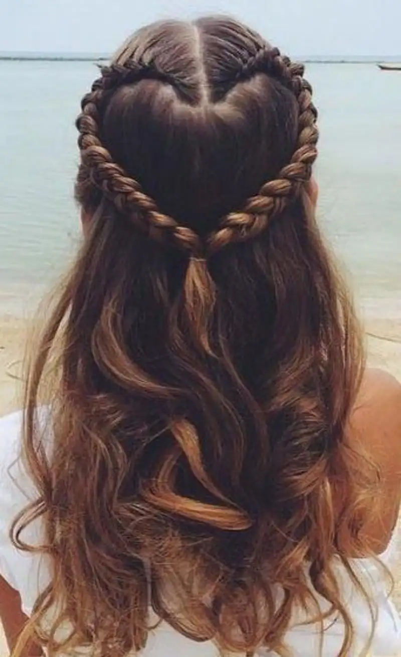 Cute Pool Hairstyles