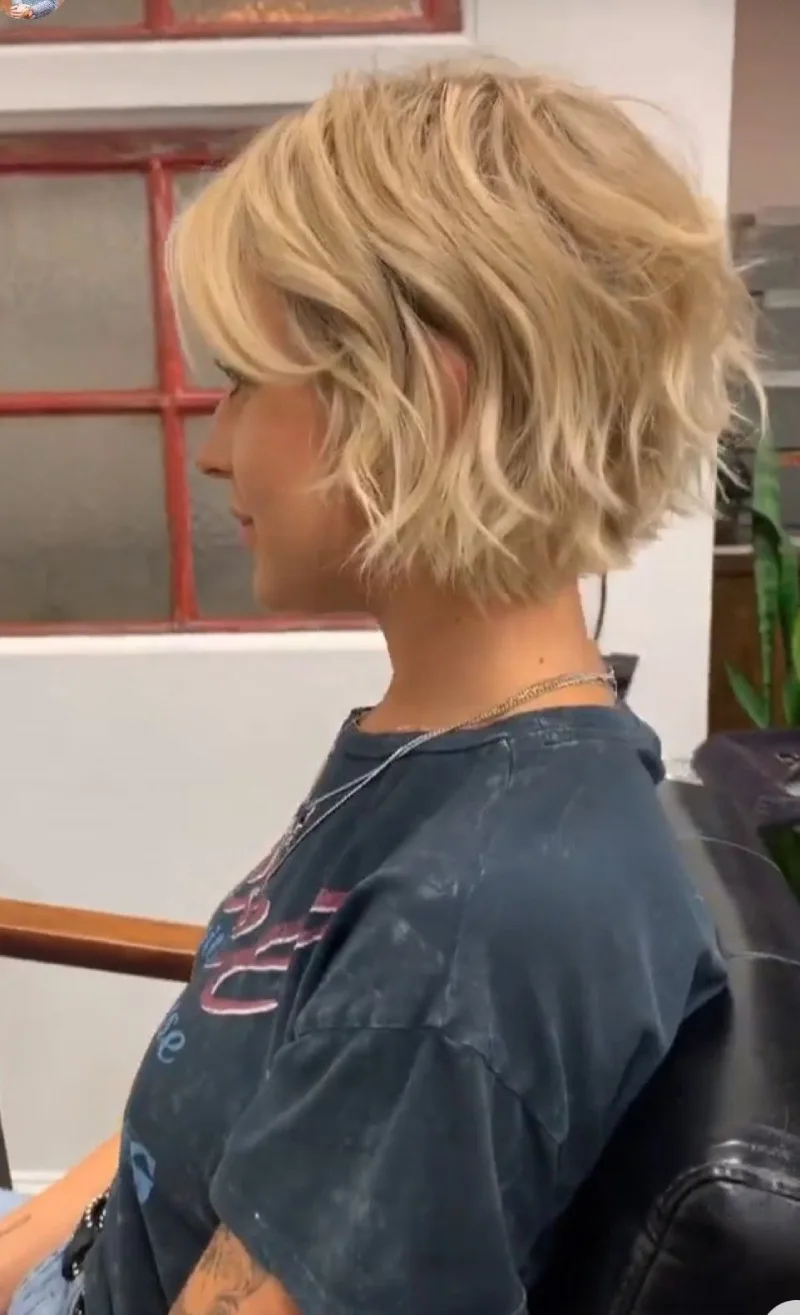 short hairstyle women
