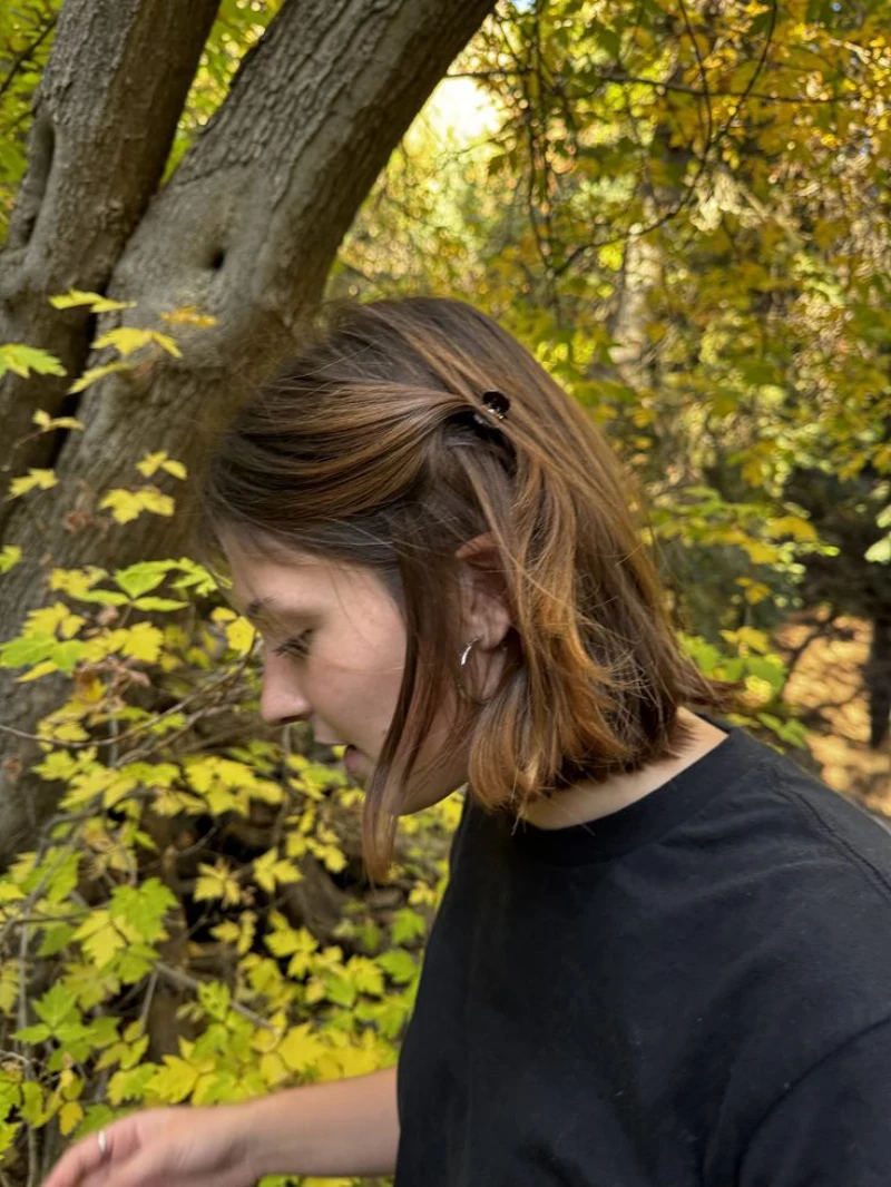 short hairstyle women