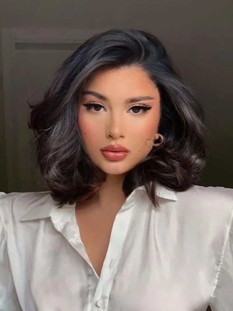 short hairstyle women