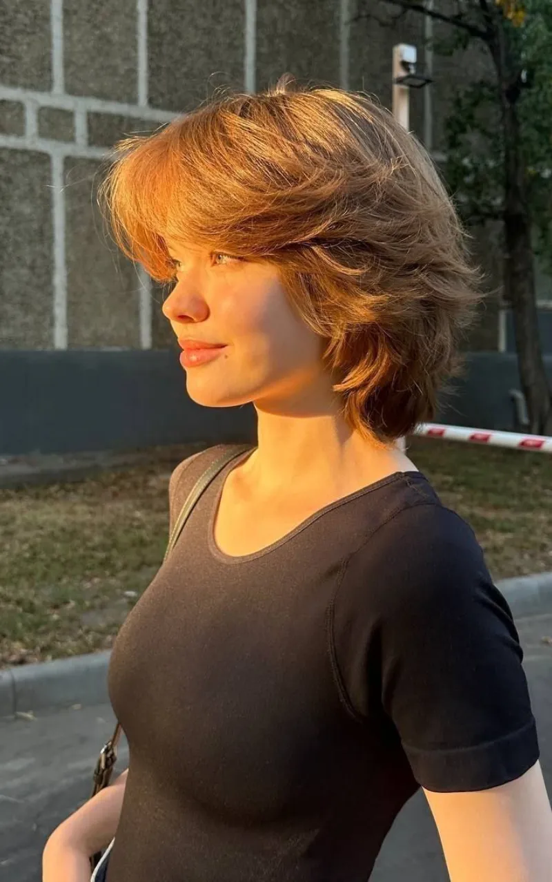 short hairstyle women