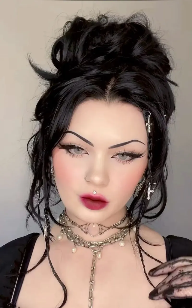 vampire hairstyles of women