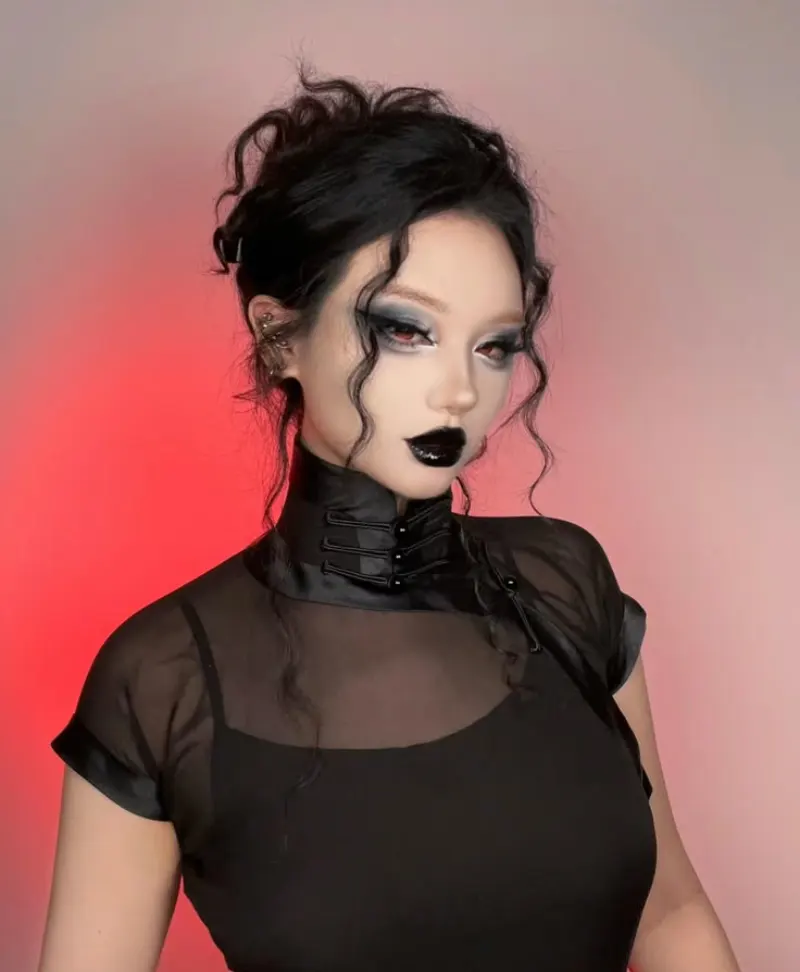 vampire hairstyles of women