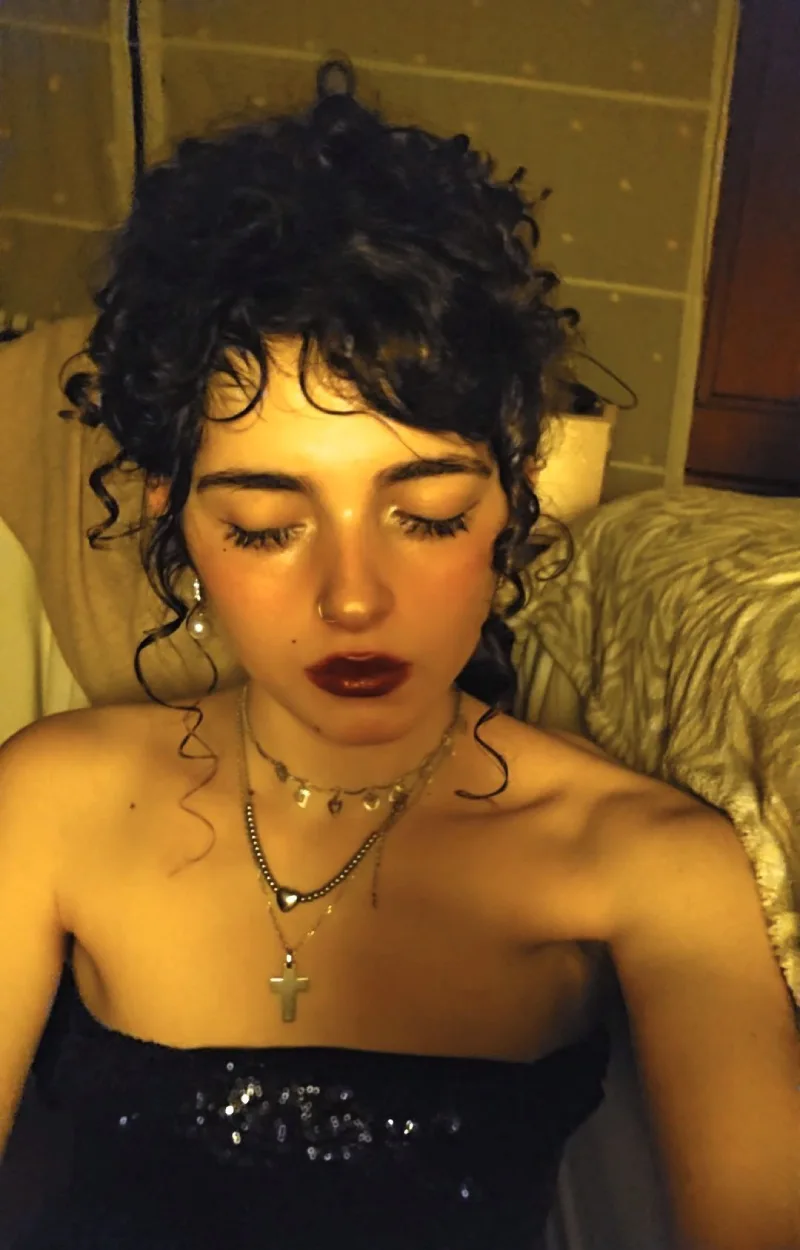 vampire hairstyles of women